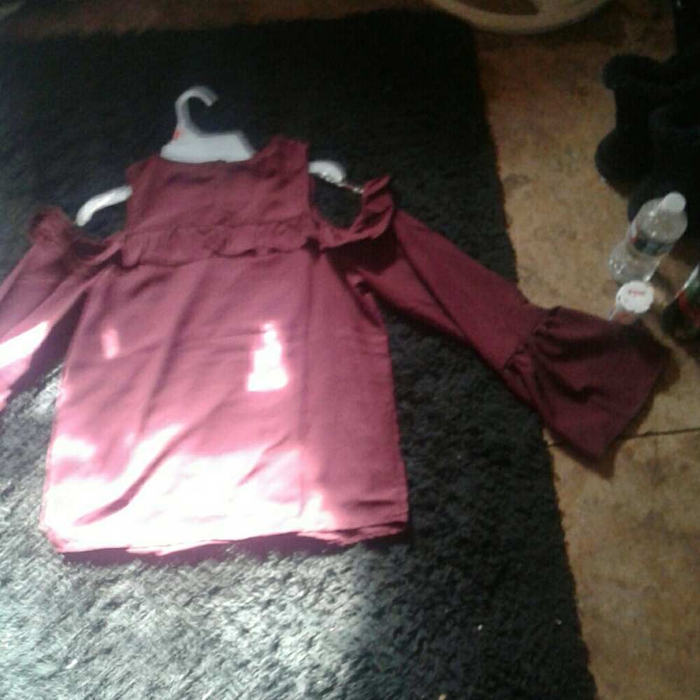 Top - Picture 2 of 2